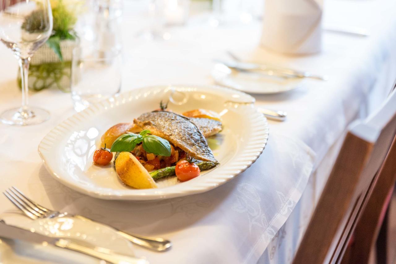 Hotel Restaurant Sonne Gengenbach Bagian luar foto